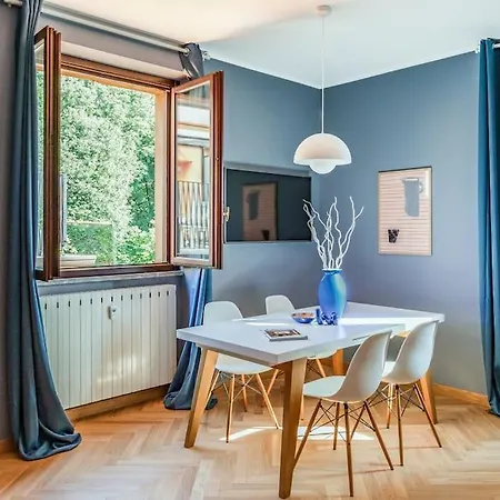 Tres Chic In The Heart Of Milan Apartment Exterior photo
